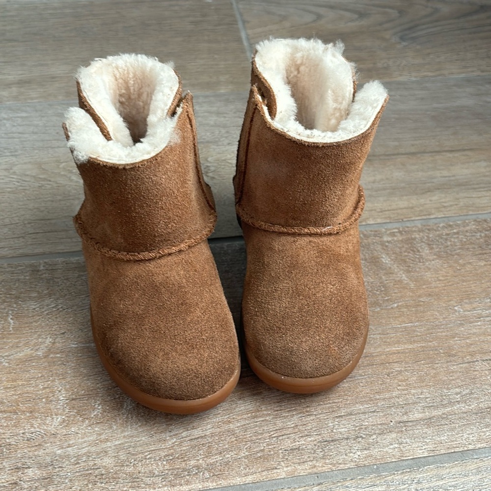 UGG Keelan Toddler Boot, Chestnut, Size 6
